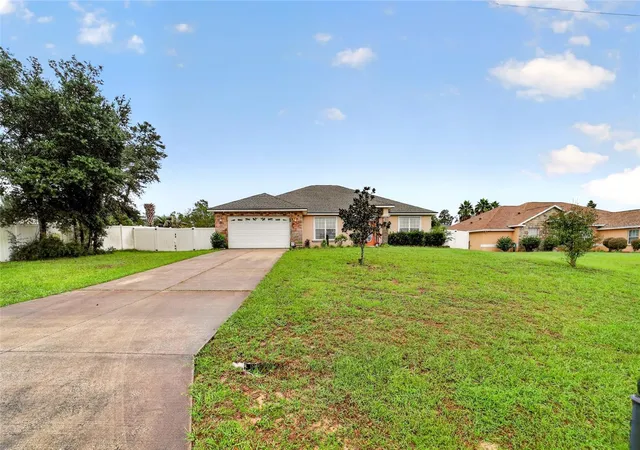 Photo 4 of Single family home for sale at 4180 SW 103rd Street Rd, Ocala, FL 34476 | MLS# OM733644 | Listing updated on 2026-10-09