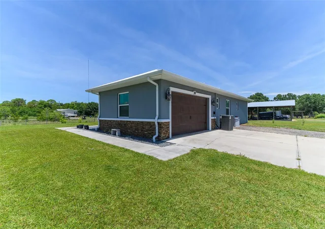 Photo 1 of Single family home for sale at 40200 Little Farm Rd, Punta Gorda, FL 33982 | MLS# OM733646 | Listing updated on 2026-10-09