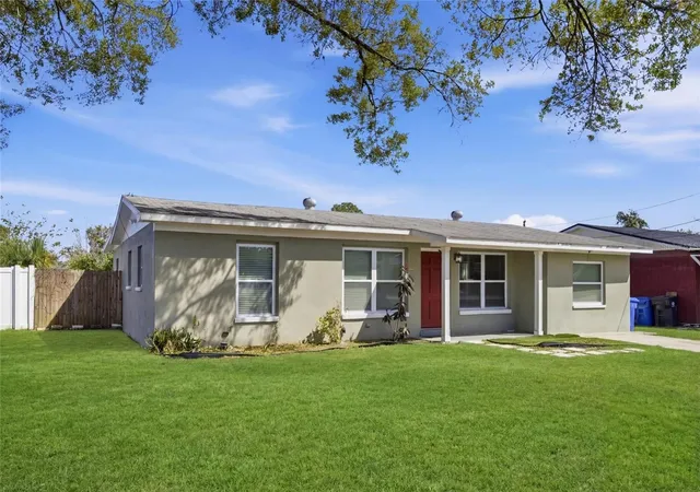 Photo 1 of Single family home for sale at 8609 Chinaberry Dr, Tampa, FL 33637 | MLS# TB8555959 | Listing updated on 2026-10-22