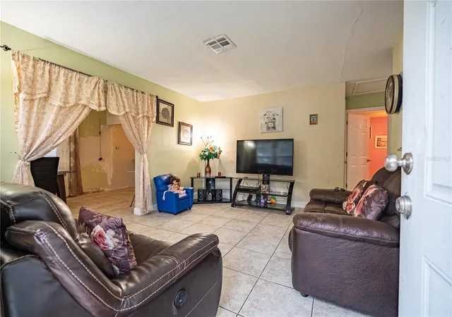 Photo 3 of Single family home for sale at 1738 W Comanche Ave, Tampa, FL 33603 | MLS# TB8555960 | Listing updated on 2026-10-09