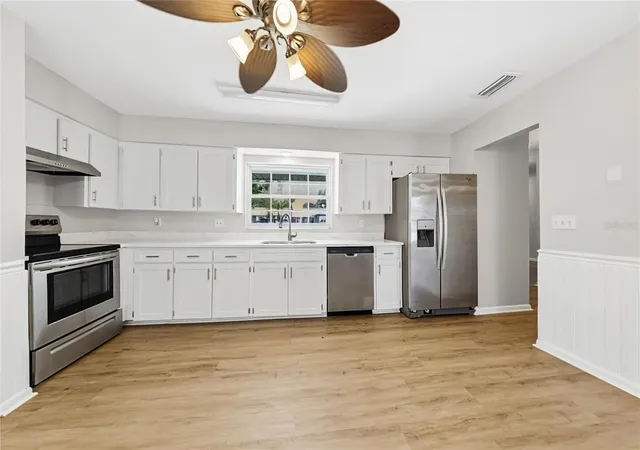 Photo 4 of Single family home for sale at 1322 Glengreen Ln, Lakeland, FL 33813 | MLS# TB8555966 | Listing updated on 2026-10-10