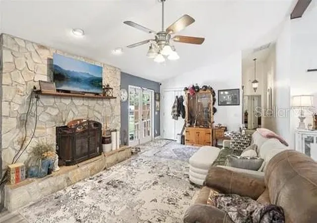 Photo 3 of Single family home for sale at 12820 Nw 116th Place, Alachua, FL 32615 | MLS# GC544033 | Listing updated on 2026-10-10
