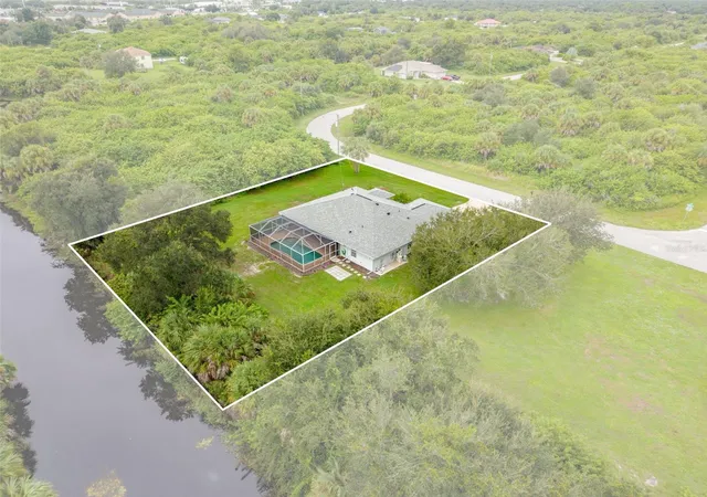 Photo 1 of Single family home for sale at 252 Denver Dr, Port Charlotte, FL 33954 | MLS# C7531709 | Listing updated on 2026-10-10
