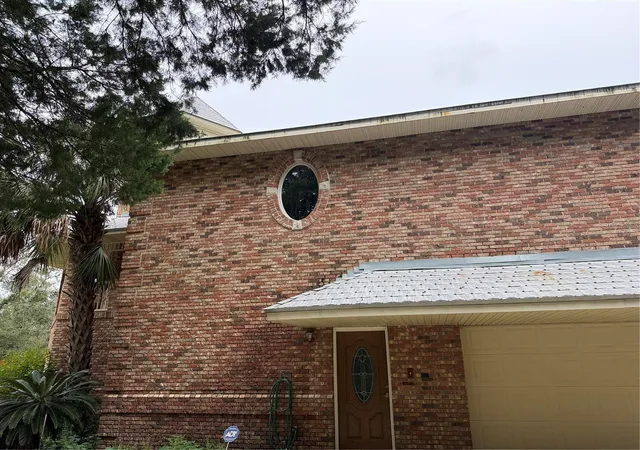Photo 3 of Single family home for sale at 5422 Cyril Dr, Dade City, FL 33523 | MLS# W7890176 | Listing updated on 2026-10-10