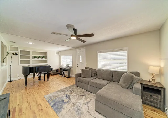 Photo 3 of Single family home for sale at 5271 43rd Terrace N, Saint Petersburg, FL 33709 | MLS# A4708865 | Listing updated on 2026-10-17