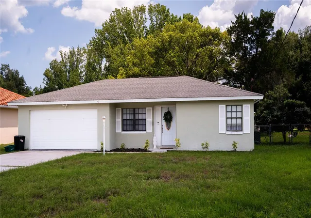 Photo 3 of Single family home for sale at 57 Forrester Pl, Palm Coast, FL 32137 | MLS# FC321991 | Listing updated on 2026-10-11