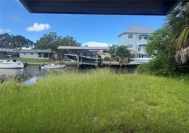 Photo 3 of Single family home for sale at 13233 Susan Dr, Hudson, FL 34667 | MLS# TB8555974 | Listing updated on 2026-10-08