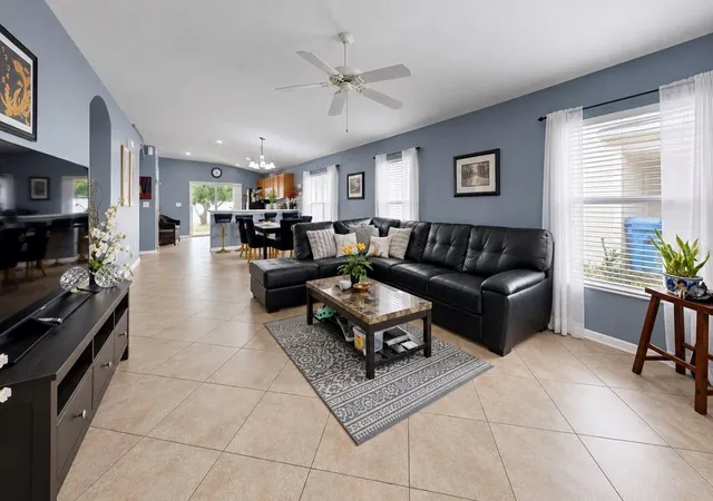 Photo 3 of Single family home for sale at 7746 Carriage Pointe Dr, Gibsonton, FL 33534 | MLS# TB8555976 | Listing updated on 2026-10-10