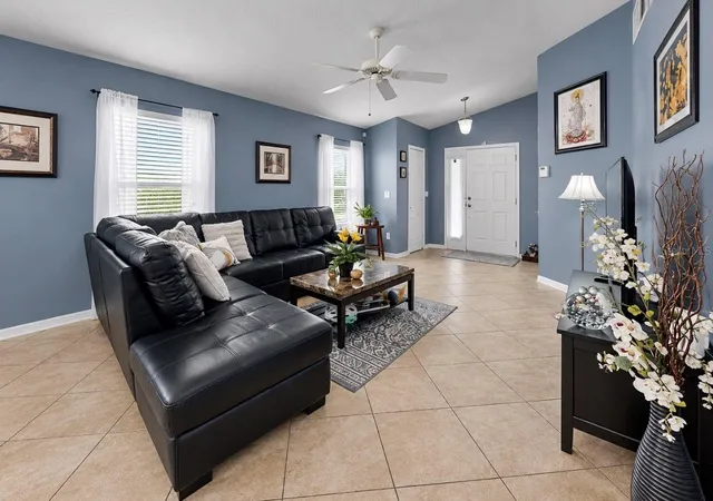 Photo 4 of Single family home for sale at 7746 Carriage Pointe Dr, Gibsonton, FL 33534 | MLS# TB8555976 | Listing updated on 2026-10-10