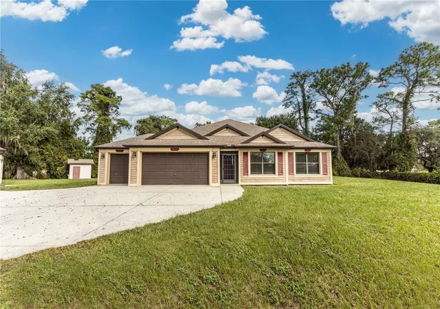 Single family home for sale at 6014 W Sr 44, LAKE PANASOFFKEE, FL 33538 | MLS# G5118786