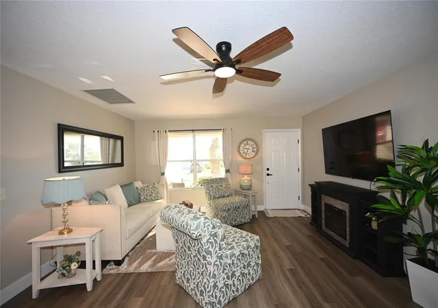 Photo 3 of Single family home for sale at 1836 Captiva Ct, The Villages, FL 32162 | MLS# O6448167 | Listing updated on 2026-10-08