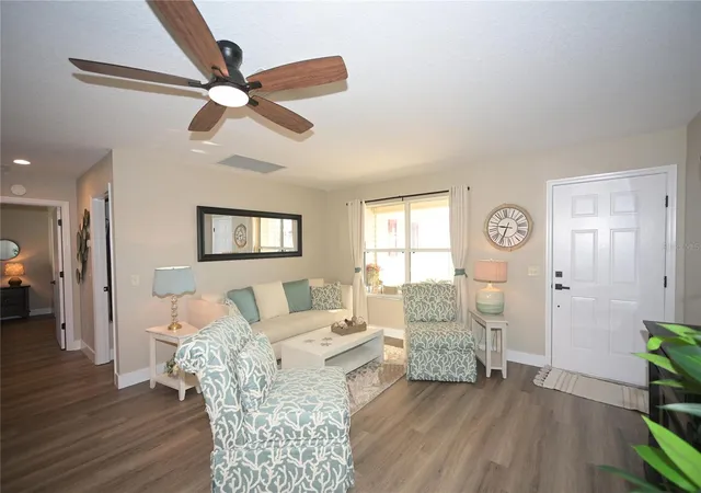 Photo 4 of Single family home for sale at 1836 Captiva Ct, The Villages, FL 32162 | MLS# O6448167 | Listing updated on 2026-10-08