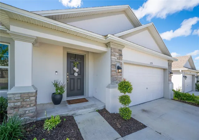Photo 3 of Single family home for sale at 1279 Pintail Pl, Lakeland, FL 33813 | MLS# L4965624 | Listing updated on 2026-10-20