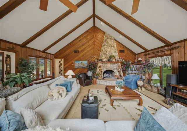 Photo 3 of Single family home for sale at 701 SE 123rd Street Rd, Ocala, FL 34480 | MLS# OM733652 | Listing updated on 2026-10-08