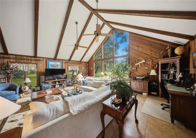 Photo 4 of Single family home for sale at 701 SE 123rd Street Rd, Ocala, FL 34480 | MLS# OM733652 | Listing updated on 2026-10-08