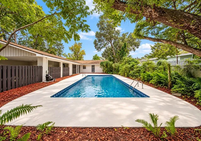 Photo 4 of Single family home for sale at 501 Camelia Ln, Deland, FL 32724 | MLS# O6448174 | Listing updated on 2026-10-08