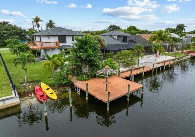 Photo 2 of Single family home for sale at 313 Se 6th Street, Cape Coral, FL 33990 | MLS# TB8555991 | Listing updated on 2026-10-08