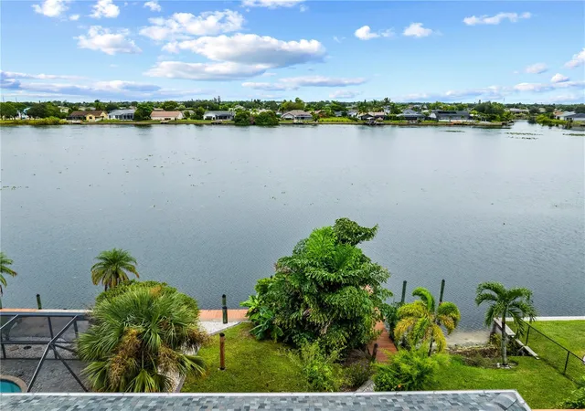Photo 3 of Single family home for sale at 313 Se 6th Street, Cape Coral, FL 33990 | MLS# TB8555991 | Listing updated on 2026-10-08
