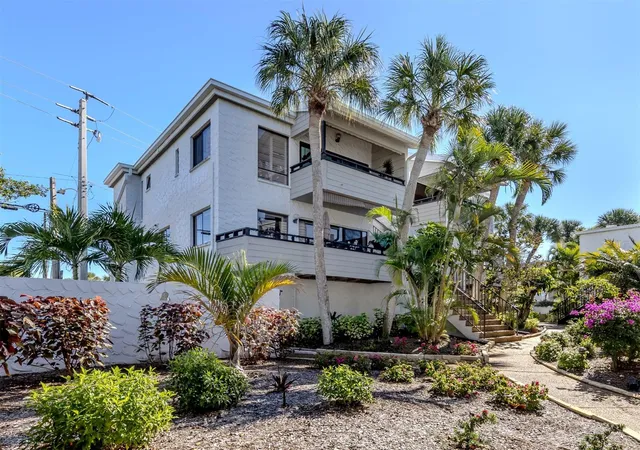 Condo for sale at 1555 Tarpon Ctr Dr #247, VENICE, FL 34285 | MLS# N6146108