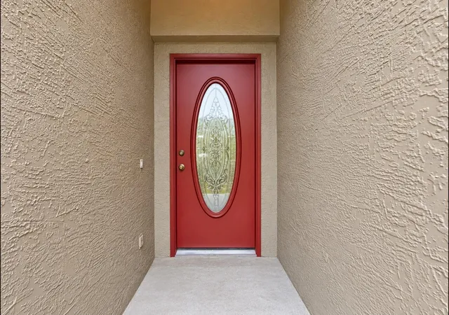 Photo 3 of Single family home for sale at 14701 Redcliff Dr, Tampa, FL 33625 | MLS# TB8555993 | Listing updated on 2026-10-08