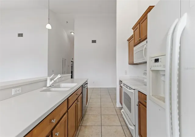 Photo 2 of Condo for sale at 1003 Fairwaycove Ln #207, Bradenton, FL 34212 | MLS# A4708870 | Listing updated on 2026-10-12