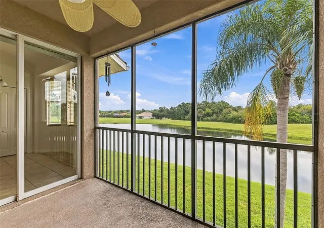 Photo 4 of Condo for sale at 1003 Fairwaycove Ln #207, Bradenton, FL 34212 | MLS# A4708870 | Listing updated on 2026-10-12