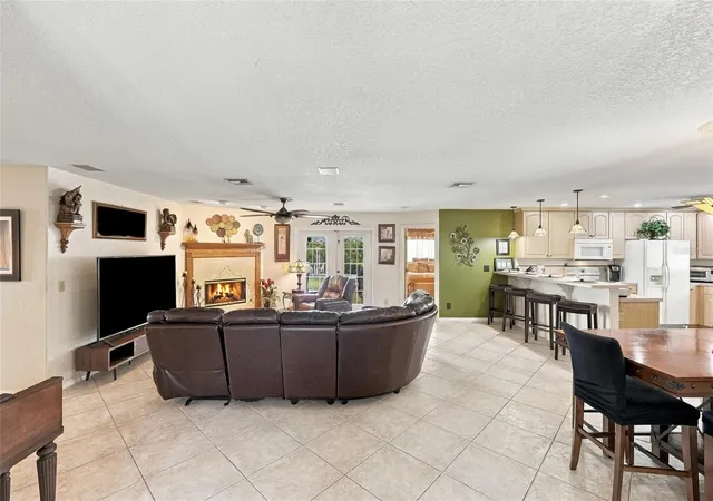 Photo 4 of Single family home for sale at 9606 62nd Avenue N, Saint Petersburg, FL 33708 | MLS# TB8556001 | Listing updated on 2026-10-08