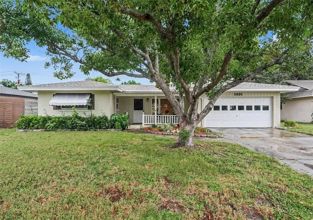 Photo 1 of Single family home for sale at 1491 San Helen Dr, Dunedin, FL 34698 | MLS# TB8556002 | Listing updated on 2026-10-11