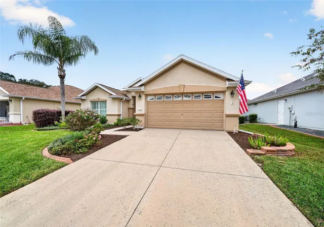 Photo 3 of Single family home for sale at 13425 Se 86th Circle, Summerfield, FL 34491 | MLS# OM733657 | Listing updated on 2026-10-09