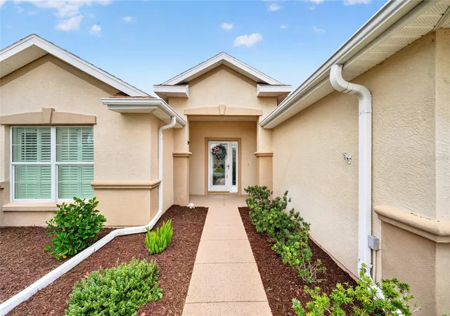 Photo 3 of Single family home for sale at 13425 SE 86th Circle, Summerfield, FL 34491 | MLS# OM733657 | Listing updated on 2026-10-09
