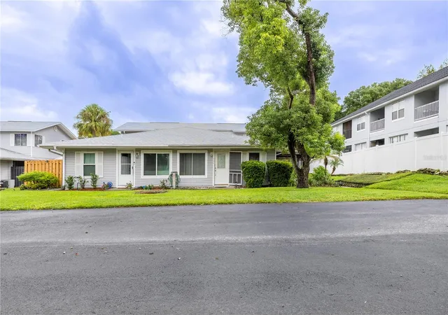Photo 3 of Townhouse for sale at 504 Heatherton Village, Altamonte Springs, FL 32714 | MLS# S5159100 | Listing updated on 2026-10-11