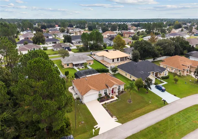 Photo 2 of Single family home for sale at 64 Lancelot Dr, Palm Coast, FL 32137 | MLS# FC321994 | Listing updated on 2026-10-20