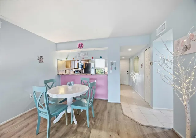 Listing Photo 5 - Condo for sale in building located at 1999 Kings Hwy, PORT CHARLOTTE, FL 33980 - Unit #16B