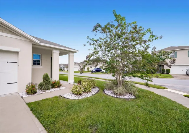 Photo 1 of Single family home for sale at 2415 Brassie Ct, Winter Haven, FL 33884 | MLS# P4940101 | Listing updated on 2026-10-09