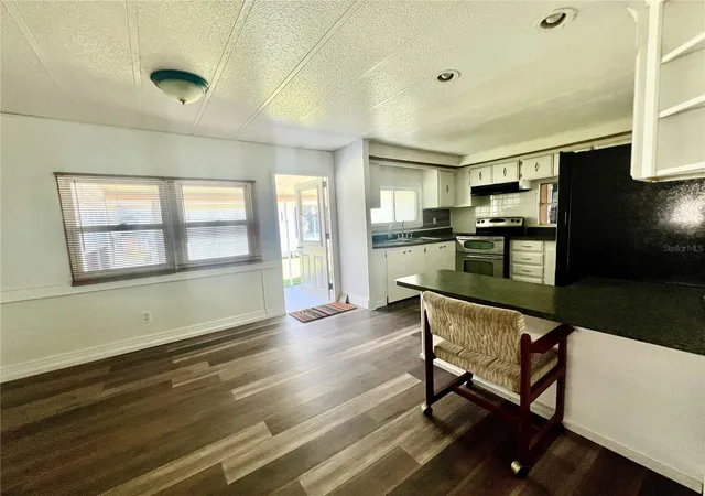 Photo 4 of Manufactured home for sale at 10811 Freedom Dr, Port Richey, FL 34668 | MLS# W7890180 | Listing updated on 2026-10-08