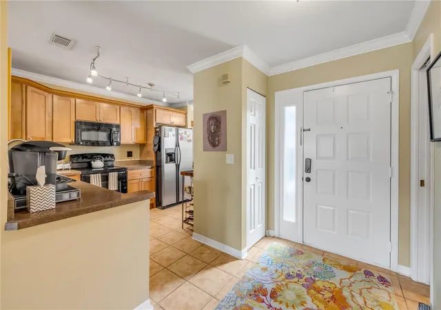 Photo 4 of Condo for sale at 636 Maple Oak Cir #107, Altamonte Springs, FL 32701 | MLS# NS1089448 | Listing updated on 2026-10-17