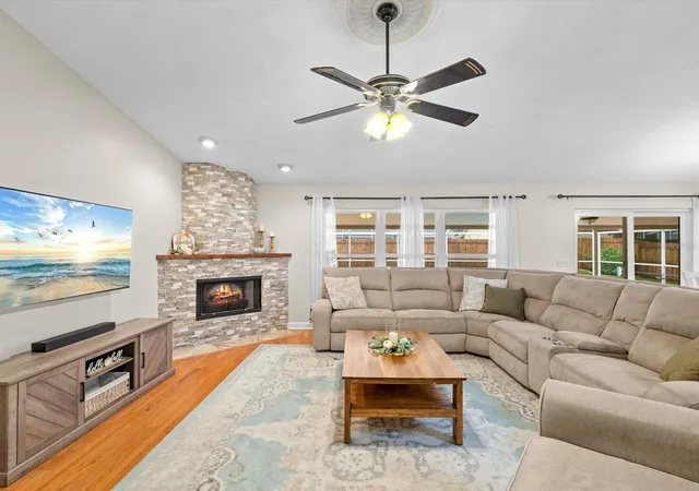 Photo 2 of Single family home for sale at 5416 Windbrush Dr, Tampa, FL 33625 | MLS# TB8556023 | Listing updated on 2026-10-09