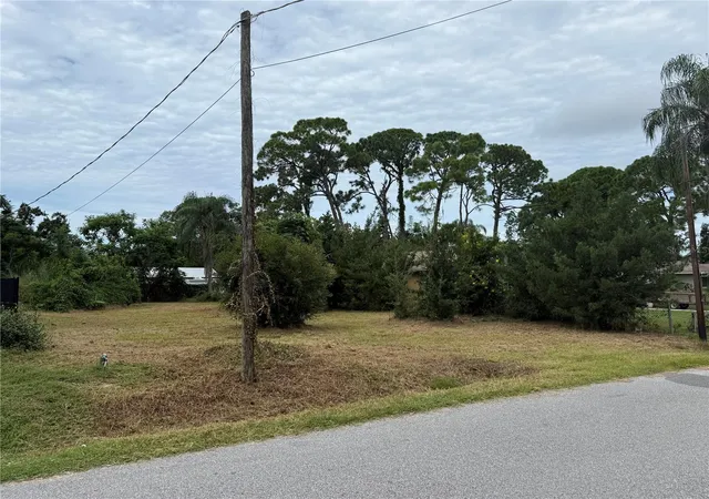 Photo 1 of Land for sale at Murdock Ave, Sarasota, FL 34231 | MLS# A4708875 | Listing updated on 2026-10-08