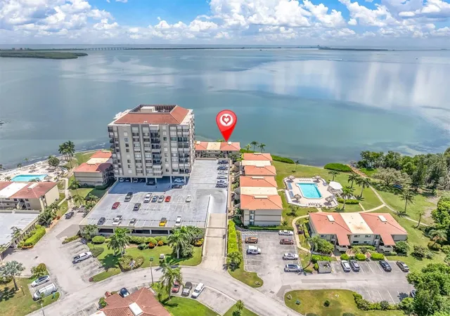 Photo 2 of Condo for sale at 6372 Palma Del Mar Blvd S #111, Saint Petersburg, FL 33715 | MLS# TB8556041 | Listing updated on 2026-10-08