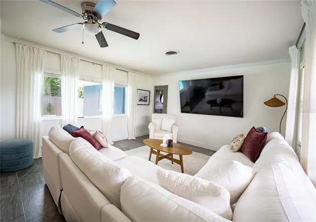 Photo 3 of Single family home for sale at 686 Southwest Blvd N, Saint Petersburg, FL 33703 | MLS# TB8556042 | Listing updated on 2026-10-08