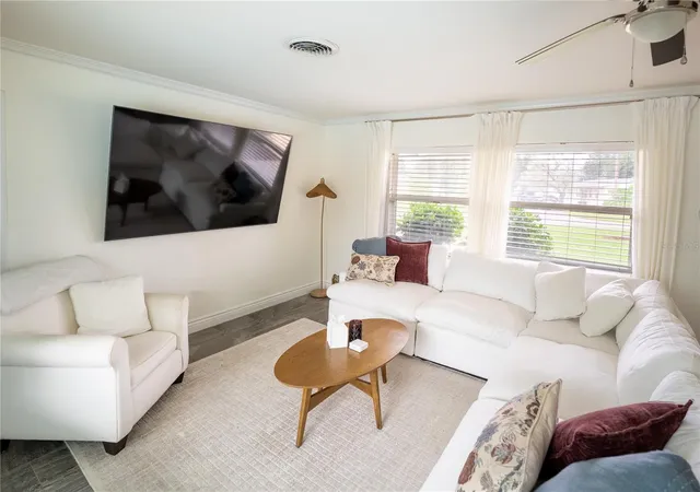 Photo 4 of Single family home for sale at 686 Southwest Blvd N, Saint Petersburg, FL 33703 | MLS# TB8556042 | Listing updated on 2026-10-08