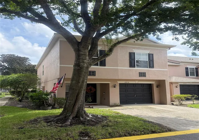 Photo 1 of Townhouse for sale at 2816 Cliffe Ct, Oviedo, FL 32765 | MLS# O6448208 | Listing updated on 2026-10-11
