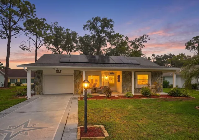 Photo 3 of Single family home for sale at 2277 Pebble Beach Dr, Spring Hill, FL 34606 | MLS# W7890181 | Listing updated on 2026-10-08