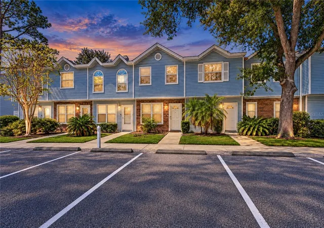 Townhouse for sale at 8622 Cobbler Pl, TAMPA, FL 33615 | MLS# TB8556063