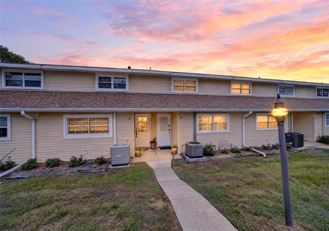 Photo 2 of Condo for sale at 11001 Se Sunset Harbor Rd #E36, Summerfield, FL 34491 | MLS# OM733669 | Listing updated on 2026-10-08