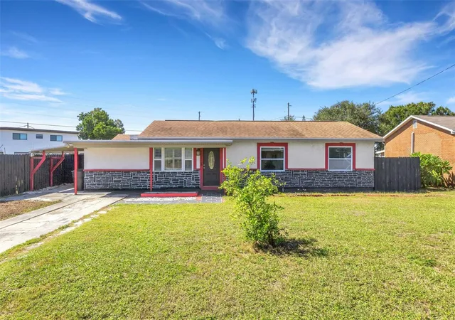 Single family home for sale at 3012 Yale St N, Saint Petersburg, FL 33713 | MLS# A4708879