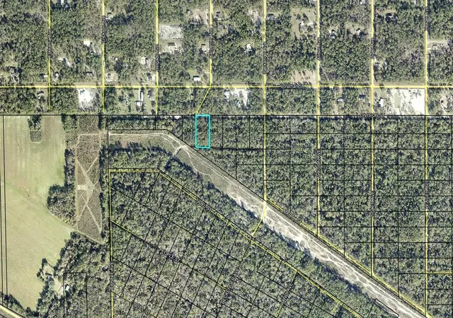 Photo 2 of Land for sale at 463 Division St, Hastings, FL 32145 | MLS# FC321996 | Listing updated on 2026-10-08