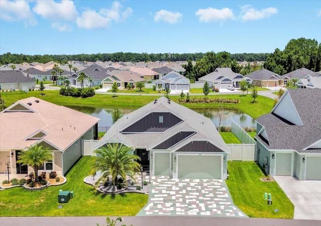 Single family home for sale at 1393 Kenneth St, THE VILLAGES, FL 34762 | MLS# G5118799