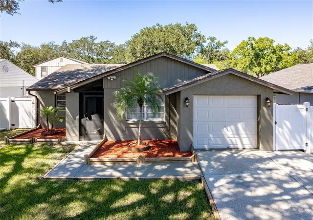 Single family home for sale at 3105 Sandspur Dr, TAMPA, FL 33618 | MLS# TB8556083