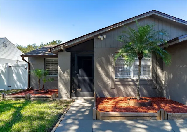 Photo 1 of Single family home for sale at 3105 Sandspur Dr, Tampa, FL 33618 | MLS# TB8556083 | Listing updated on 2026-10-27